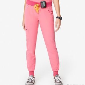 Figs XSP Zamora joggers in Neon Pink